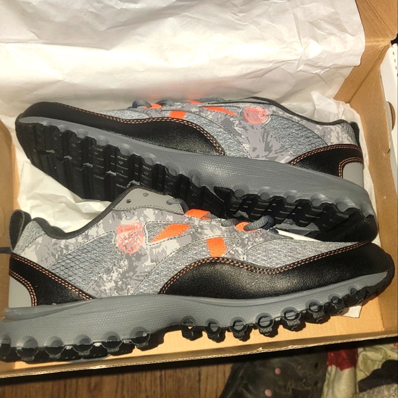 K-swiss 11.5 TUBES TRAIL 200 MEN'S USA LOW steel gray / jet black - Picture 1 of 4